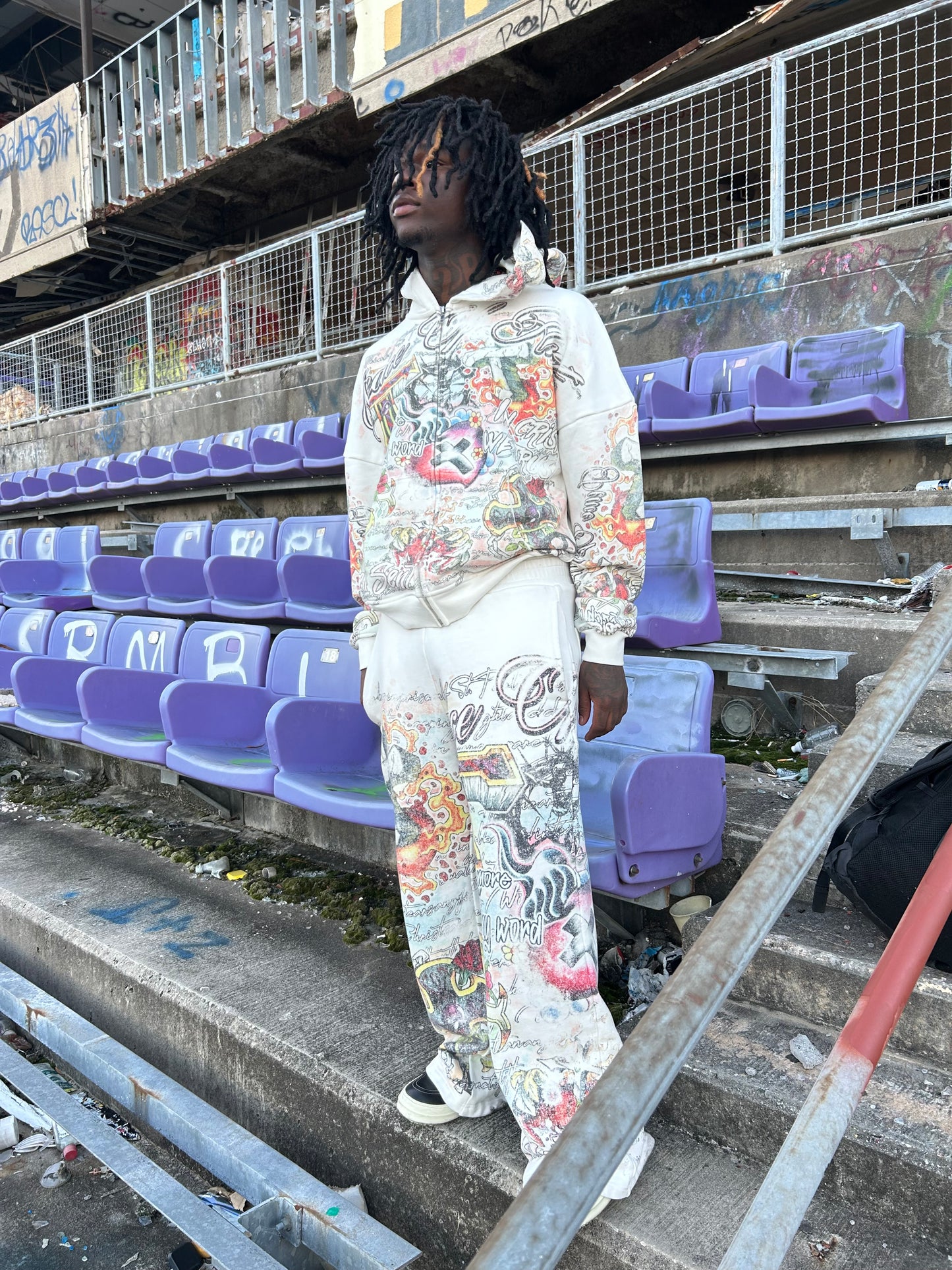 PEACEOFART GRAPHIC SWEATS