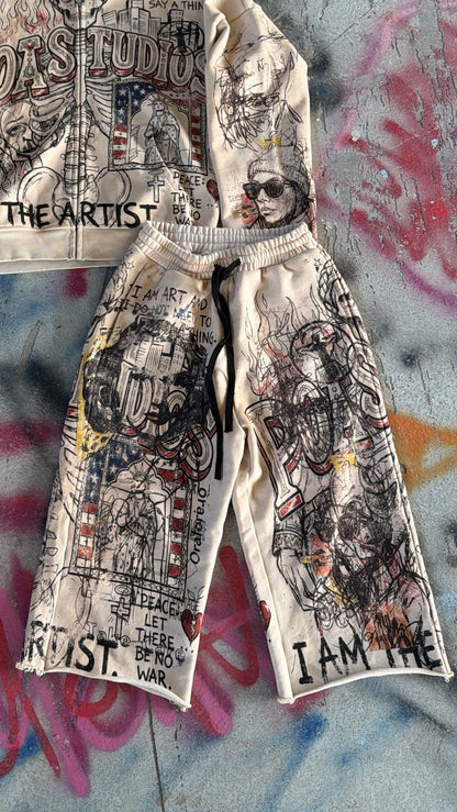 PEACE OF ART CRÉME SHORTS